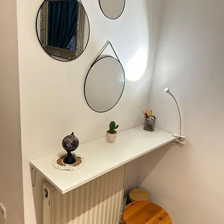 Nest & Rest Garden With Free Parking