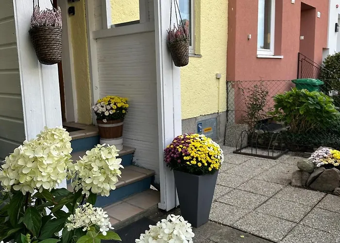 Nest & Rest Garden With Free Parking 3*