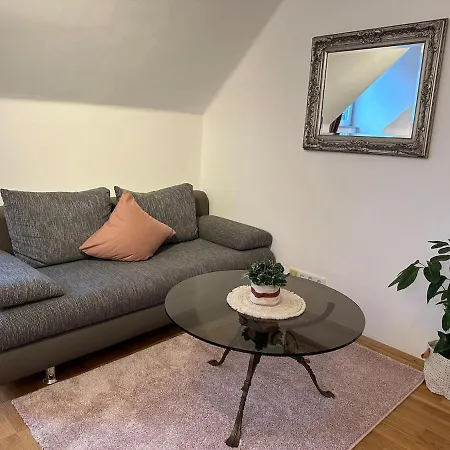 Nest & Rest Garden With Free Parking Guest house