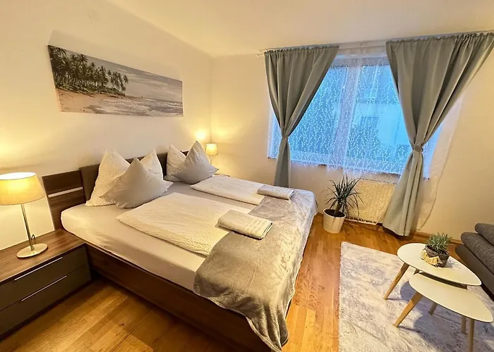 Nest & Rest Garden With Free Parking Pensionat 3*