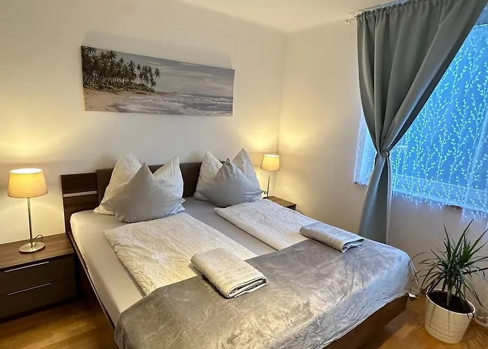 Nest & Rest Garden With Free Parking