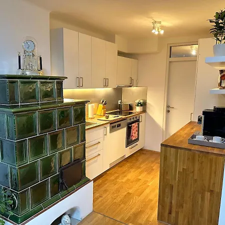 Nest & Rest Garden With Free Parking