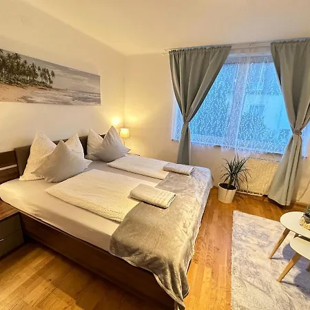 Nest & Rest Garden With Free Parking Pensionat 3*