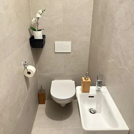 Nest & Rest Garden With Free Parking בית הארחה זלצבורג